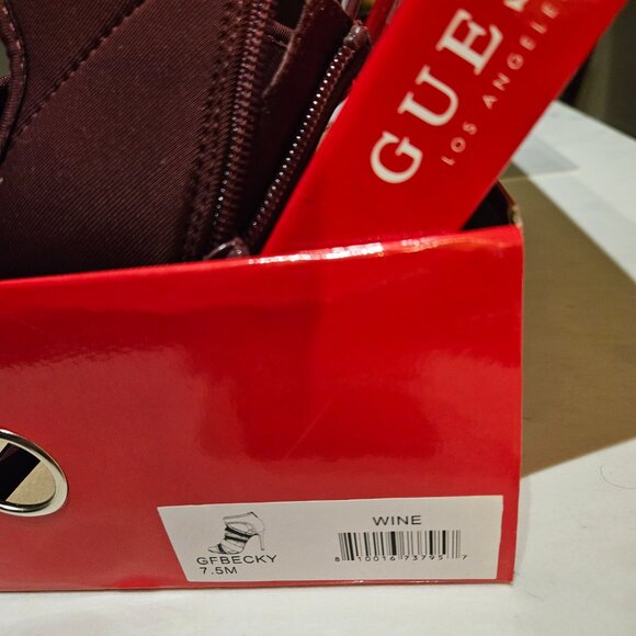 Guess Sandals - 7.5 Womens - Picture 3 of 3